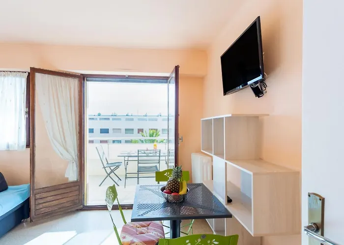 Le Grand Large-2 By Interhome